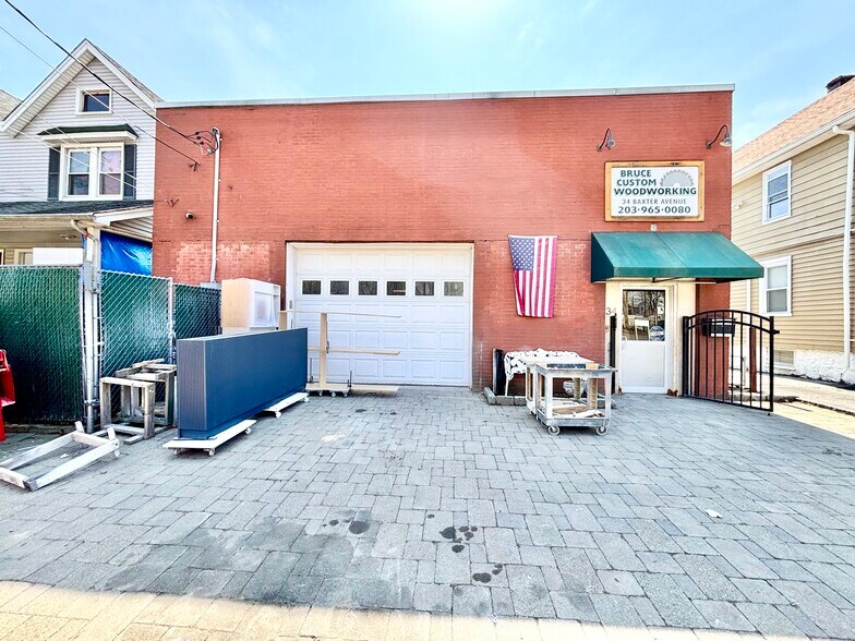 34 Baxter Ave, Stamford, CT à vendre - Photo de l’immeuble – Image 3 sur 12