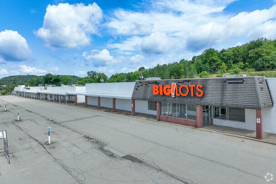 500 Hyde Park Rd, Leechburg, PA à louer - Photo principale – Image 1 sur 14