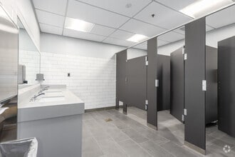 1000 Stewart Ave, Glen Burnie, MD à louer Photo intérieure– Image 2 sur 2