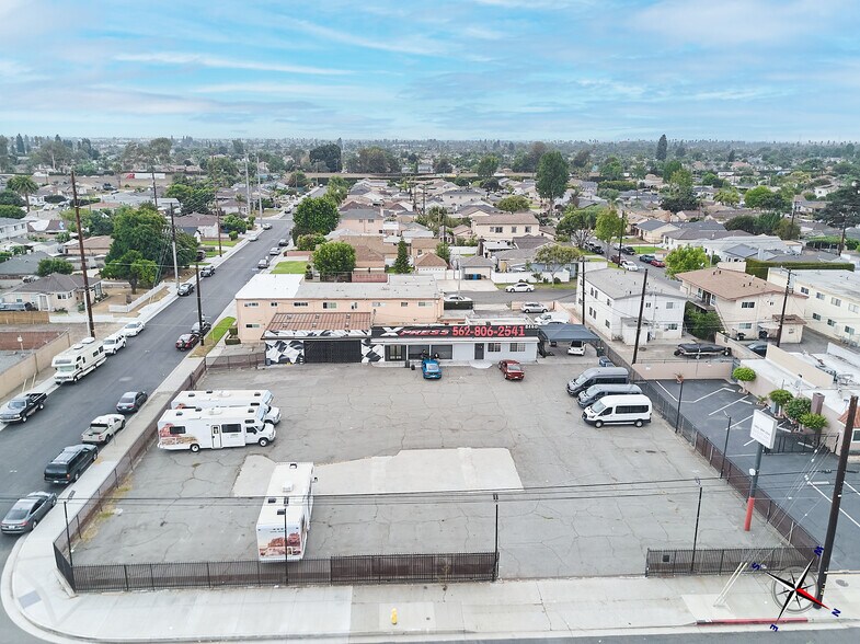 8460 Telegraph Rd, Downey, CA à vendre - Photo de l’immeuble – Image 1 sur 16