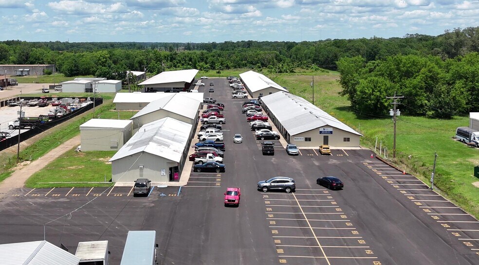 3056 US-80, Pearl, MS à louer - Photo de l’immeuble – Image 1 sur 13