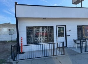 4305-4309 Euclid Ave, San Diego, CA à louer Photo intérieure– Image 1 sur 6