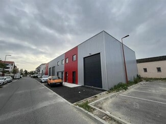 Plus de détails pour Local d'activités à louer