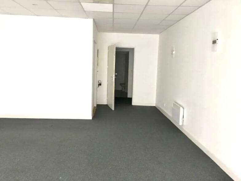 Bureau dans Launaguet à vendre - Photo de l’immeuble – Image 3 sur 9