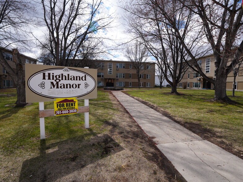 311 W Highland Dr, Williston, ND à vendre - Photo de l’immeuble – Image 2 sur 32