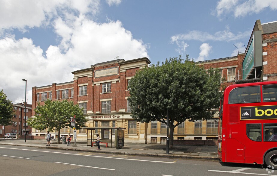 16 The Vale, Londres à louer - Photo de l’immeuble – Image 2 sur 4