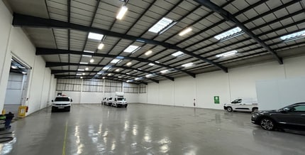 Skyport Industrial Estate, West Drayton à louer Photo intérieure– Image 2 sur 2