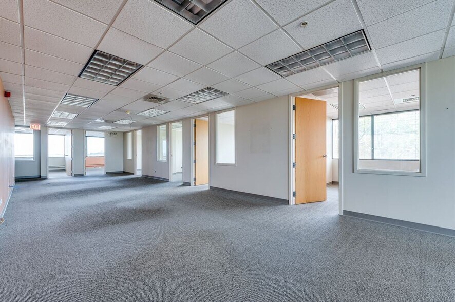 10600 W Higgins Rd, Rosemont, IL à louer - Photo intérieure – Image 3 sur 9