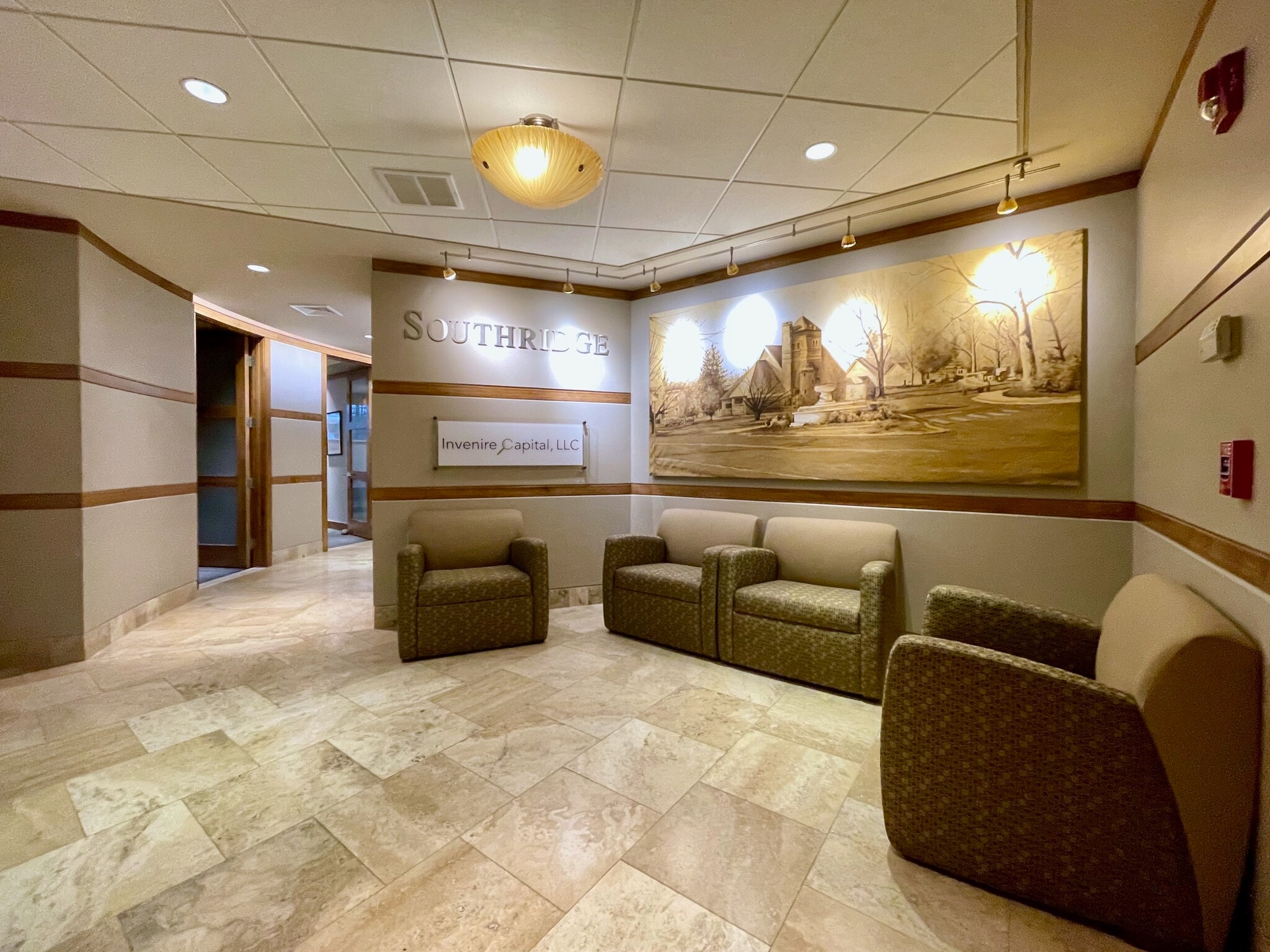 90 Grove St, Ridgefield, CT à louer Photo intérieure– Image 1 sur 4