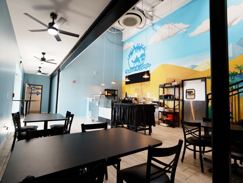 2132 W North Ave, Baltimore, MD à vendre - Hall d’entrée – Image 3 sur 22