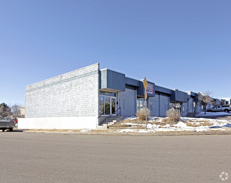 3445 N Chelton Loop, Colorado Springs, CO à vendre - Photo principale – Image 1 sur 4