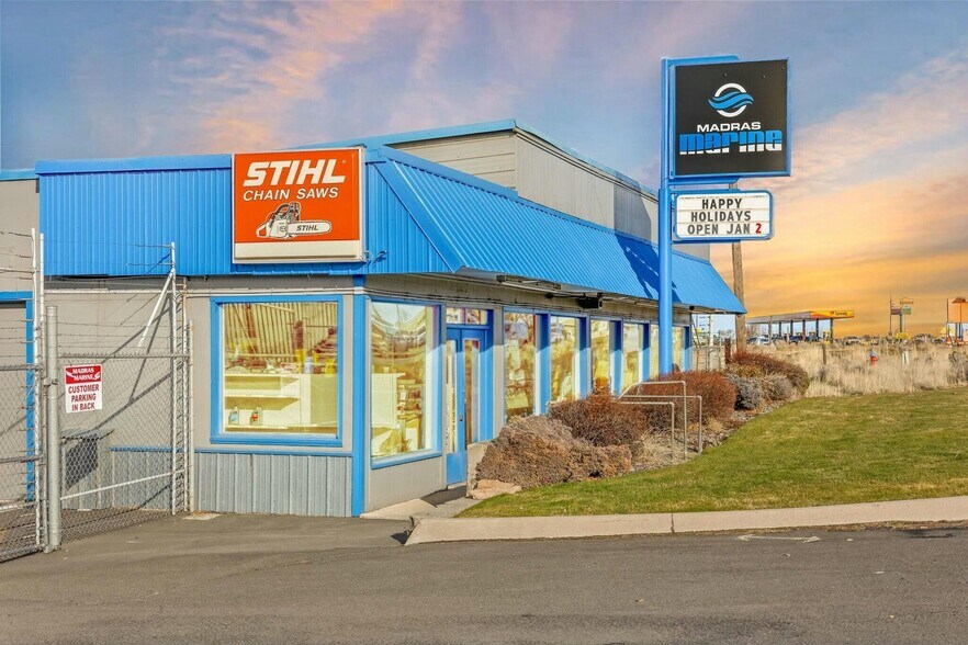1810 SW Highway 97, Madras, OR à vendre - Photo de l’immeuble – Image 2 sur 51