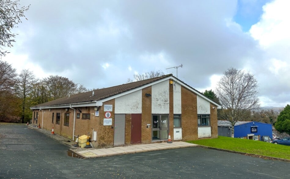 15 Estover Close, Plymouth à louer - Photo principale – Image 1 sur 1