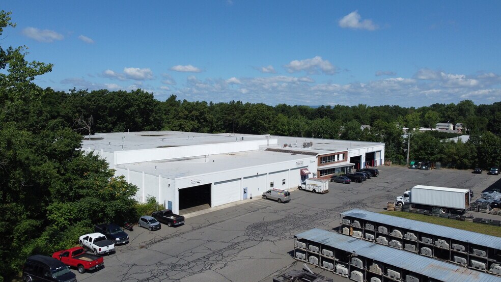 372 Pasco Rd, Springfield, MA à louer - Photo de l’immeuble – Image 3 sur 13