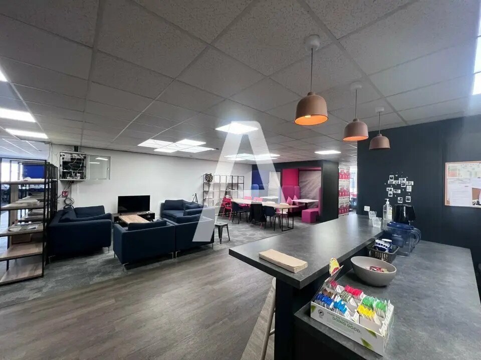 Local d’activités dans Ivry-sur-Seine à louer Photo intérieure– Image 1 sur 9