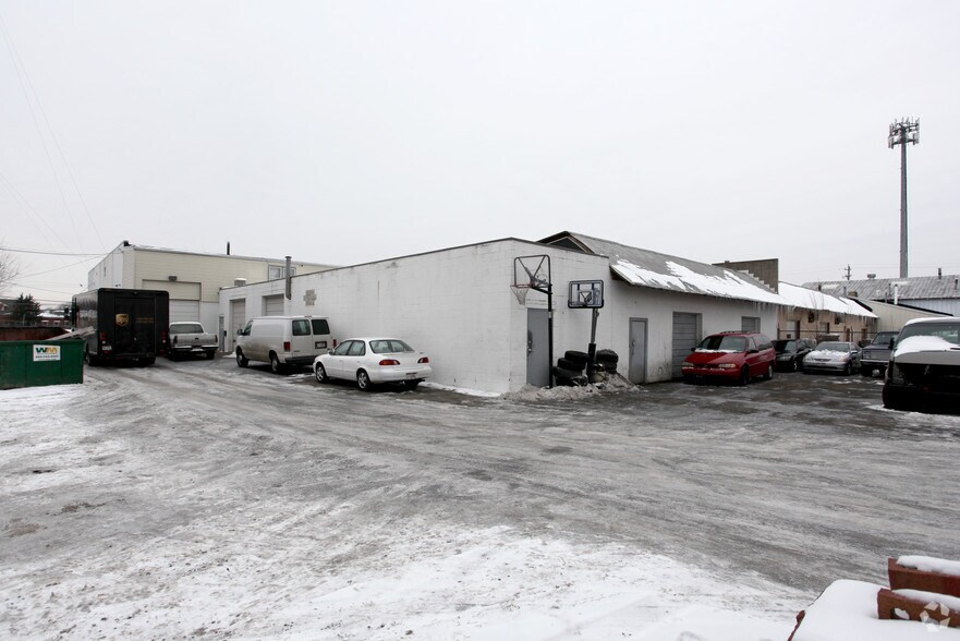 1010 Barnett Rd, Columbus, OH à vendre - Photo de l’immeuble – Image 2 sur 2