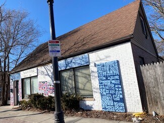 Plus de détails pour 1717 Howard St, Evanston, IL - Local commercial à vendre
