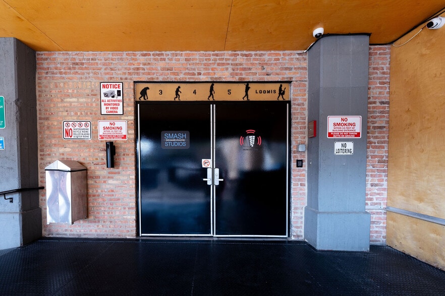 345 N Loomis St, Chicago, IL à louer - Photo de l’immeuble – Image 3 sur 5