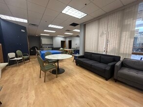 401-499 Lake Cook Rd, Deerfield, IL à louer Photo intérieure– Image 2 sur 4