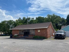 1313 W Front St, Statesville, NC à louer Photo intérieure– Image 1 sur 2