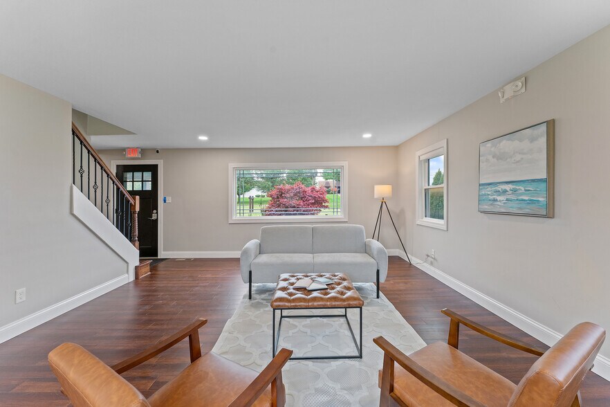 784 McClurg Rd, Youngstown, OH à vendre - Photo intérieure – Image 2 sur 26