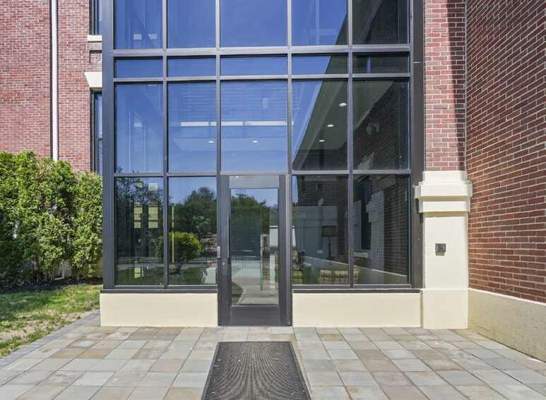 215 Broad St, Eatontown, NJ à louer Photo de l’immeuble– Image 1 sur 31