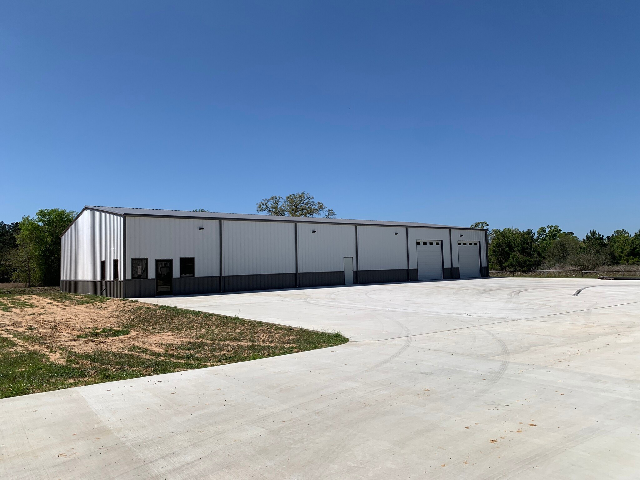 24036 Grand Pines Rd, Magnolia, TX à louer Photo principale– Image 1 sur 5