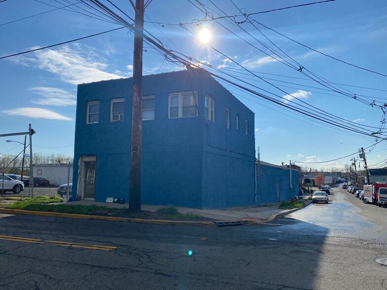 378 Schuyler Ave, Kearny, NJ à louer - Photo de l’immeuble – Image 1 sur 5
