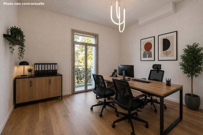 Plus de détails pour Bureau à louer