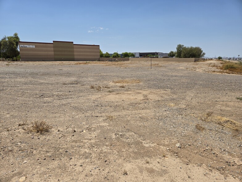 Terrain dans Goodyear, AZ à vendre - Photo de l’immeuble – Image 3 sur 4