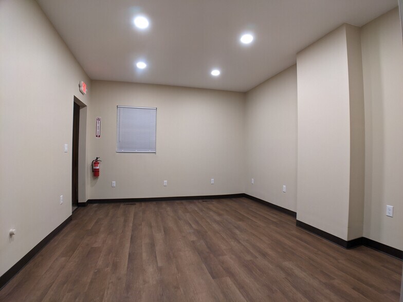 357 Union Ave, Framingham, MA à louer - Photo de l’immeuble – Image 2 sur 7