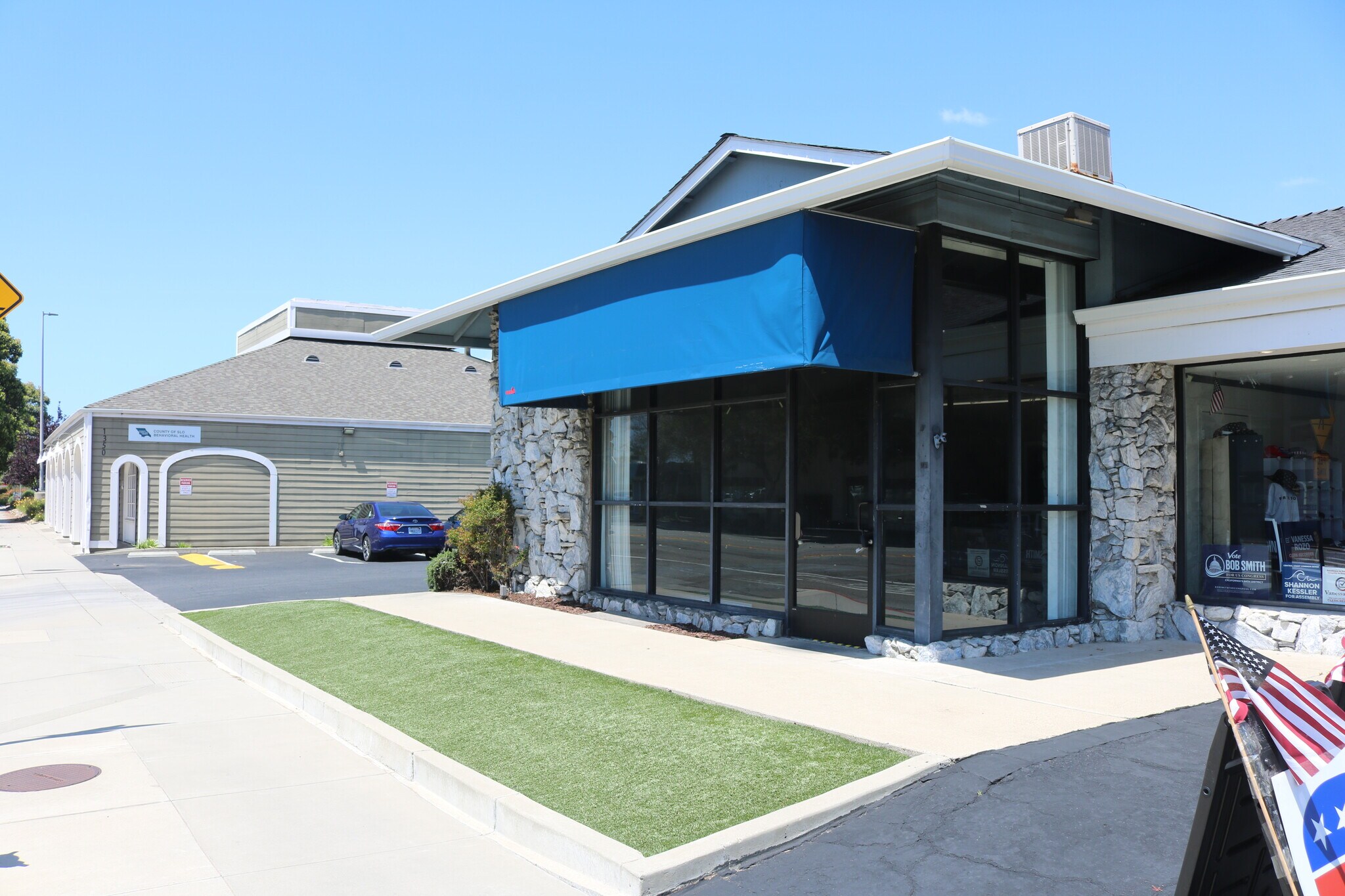 1314 E Grand Ave, Arroyo Grande, CA à louer Photo de l’immeuble– Image 1 sur 12