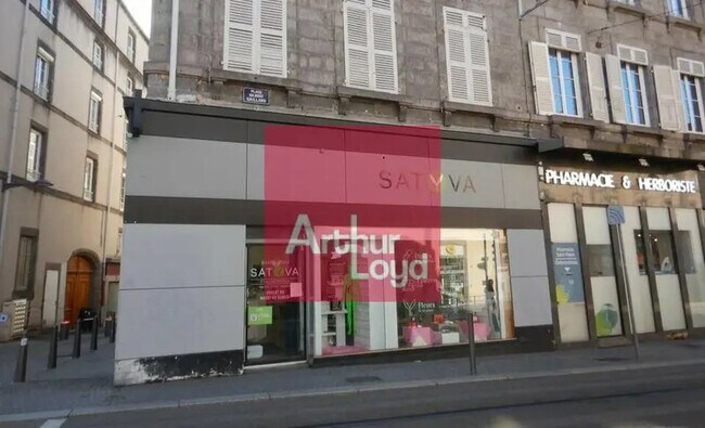 Plus de détails pour 1 Place Gilbert Gaillard, Clermont-Ferrand - Local commercial à louer