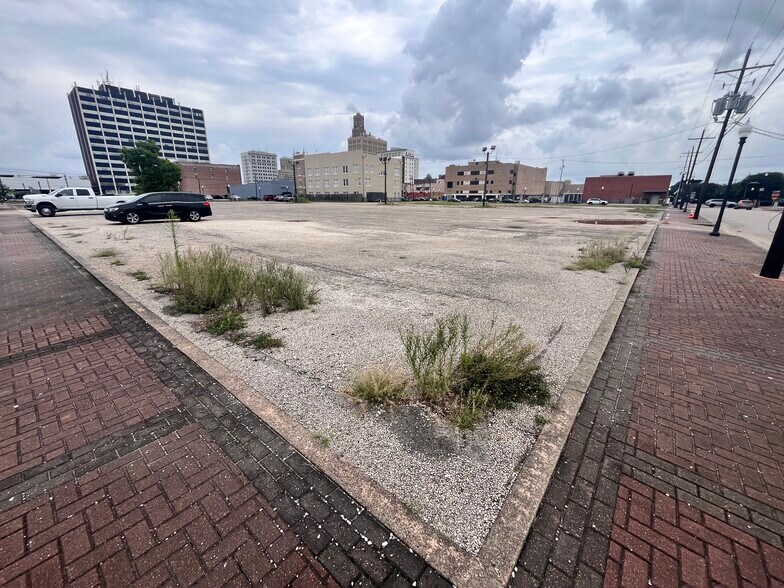 790 Neches, Beaumont, TX à vendre - Photo de l’immeuble – Image 3 sur 12