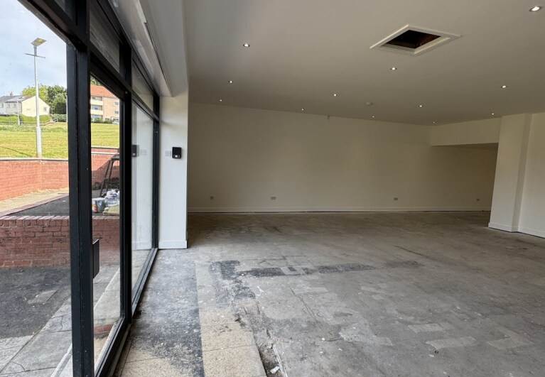 55-59 Drumilaw Rd, Rutherglen, SLK G73 4NR - Lot 59 -  - Photo intérieure - Image 1 of 9