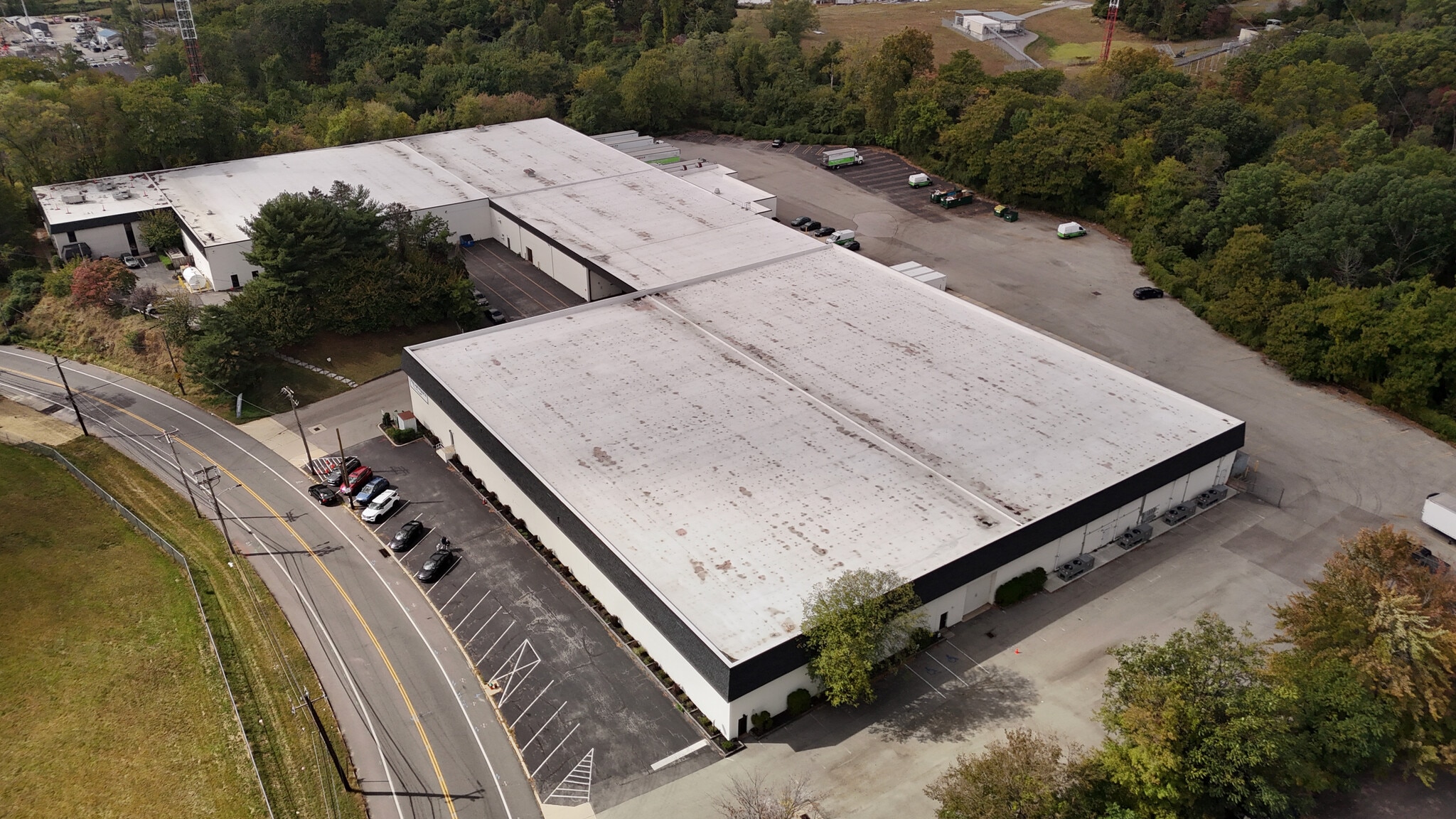 401 Domino Ln, Philadelphia, PA à louer Photo intérieure– Image 1 sur 3