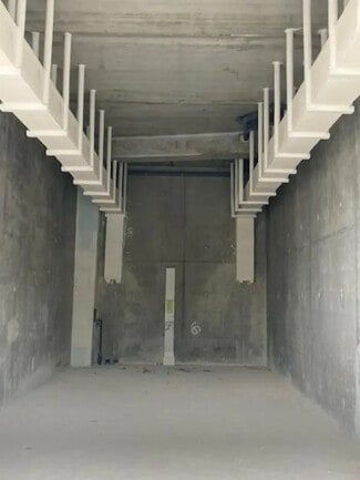 Plus de détails pour Local commercial à louer