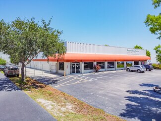 Plus de détails pour 4472 Corporate Sq, Naples, FL - Industriel/Logistique à louer