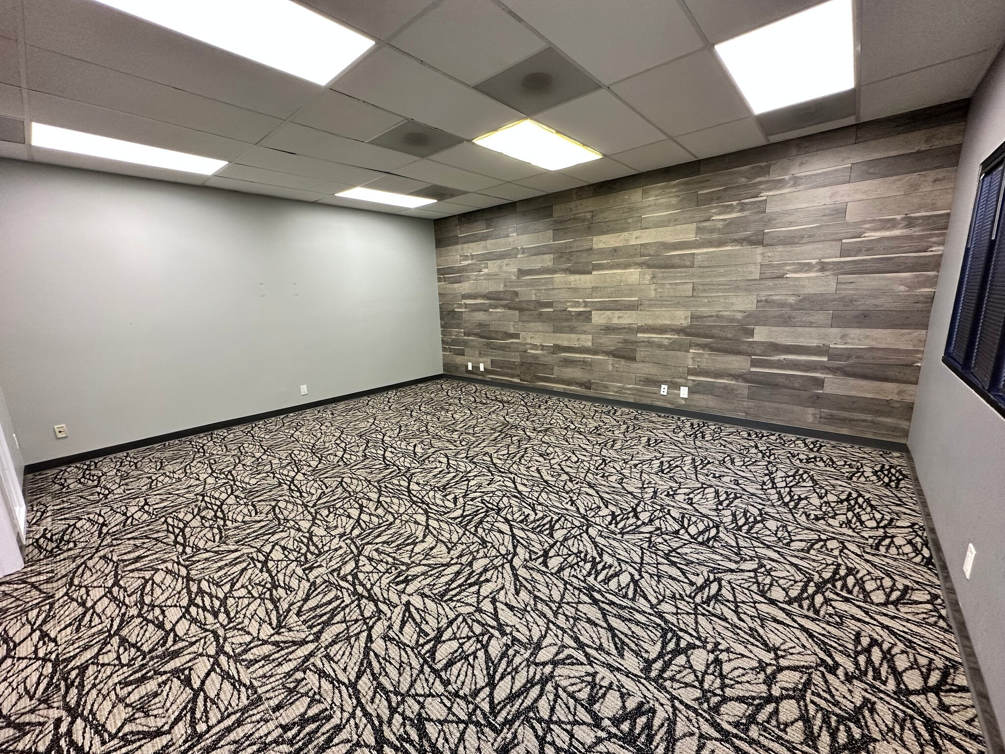 1038 Leigh Ave, San Jose, CA à louer Photo intérieure– Image 1 sur 4