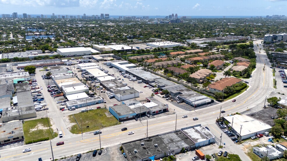 4320-4340 Dixie Hwy, Oakland Park, FL à vendre - Photo de l’immeuble – Image 3 sur 5