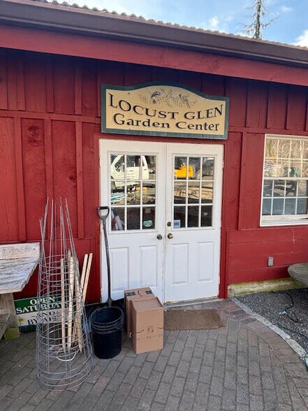 181 State Route 37, New Fairfield, CT à louer - Photo de l’immeuble – Image 2 sur 13