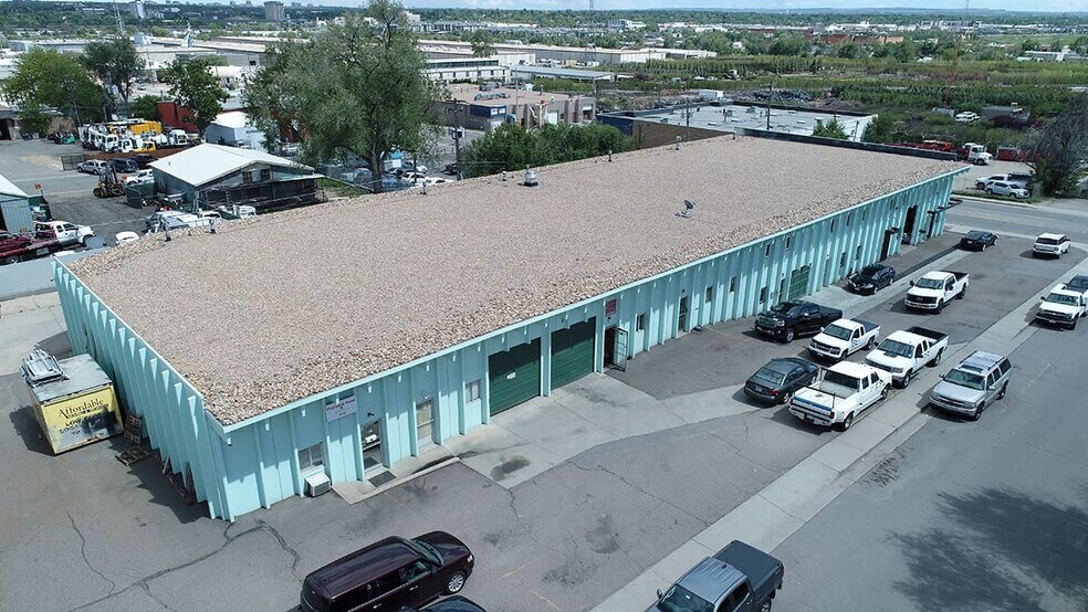 3050-3070 S Vallejo St, Englewood, CO à louer - Photo de l’immeuble – Image 3 sur 5