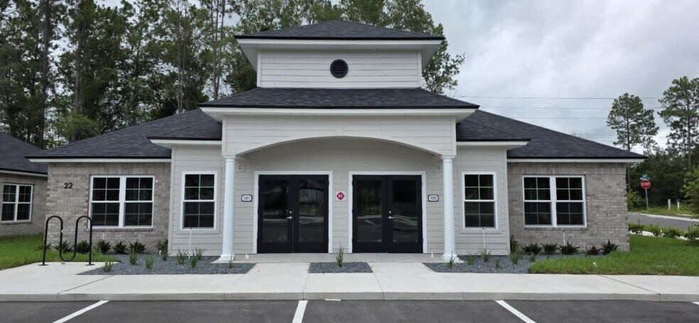 100 Roberts Village Ct, Fruit Cove, FL à louer - Photo de l’immeuble – Image 1 sur 1