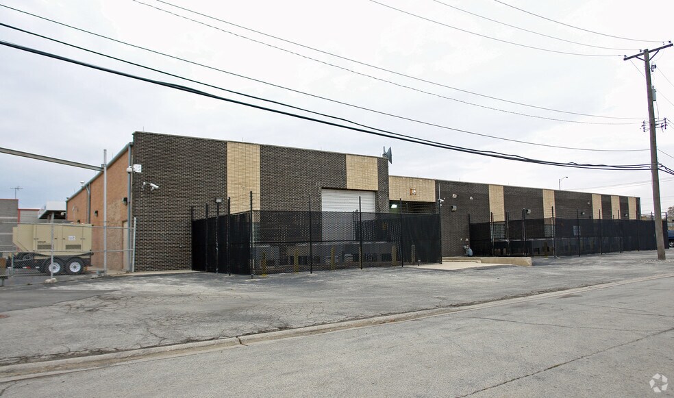 7459 W 79th St, Bridgeview, IL à vendre - Photo de l’immeuble – Image 2 sur 2