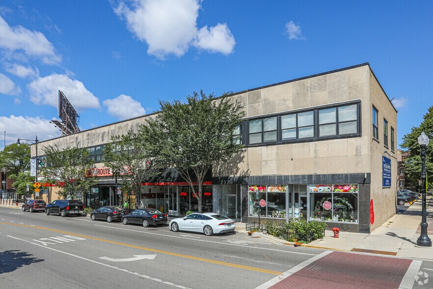 2330-2340 W Lawrence Ave, Chicago, IL à louer - Photo de l’immeuble – Image 2 sur 7