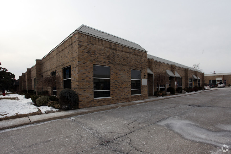 7490-7498 Bath Rd, Mississauga, ON à louer - Photo principale – Image 1 sur 4