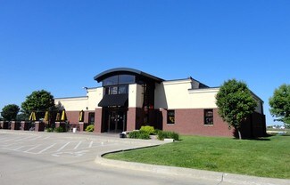Plus de détails pour 4810 86th St, Urbandale, IA - Local commercial à vendre