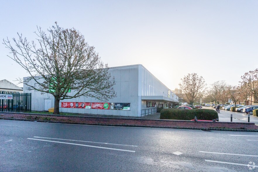 1-5 Glyn Sq, Milton Keynes à louer - Photo de l’immeuble – Image 3 sur 8