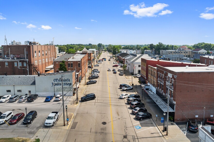 120 N Elm St, Henderson, KY à vendre - Photo de l’immeuble – Image 2 sur 75