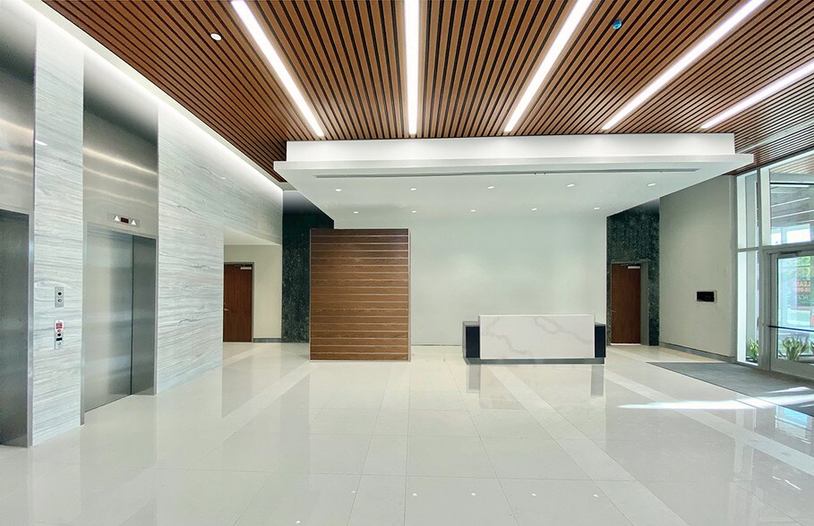 550 S Andrews Ave, Fort Lauderdale, FL à louer - Photo intérieure – Image 2 sur 14